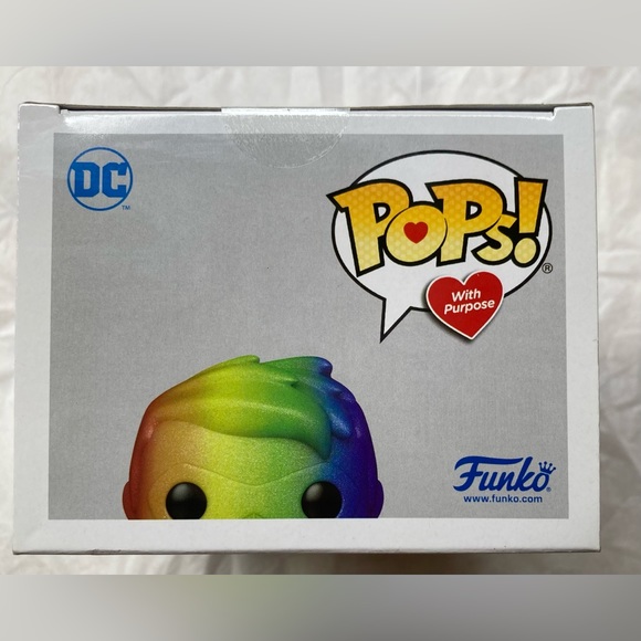 PRIDE Funko Pops! With Purpose! DC Heroes ROBIN 153 Rainbow New In Box - Picture 3 of 14